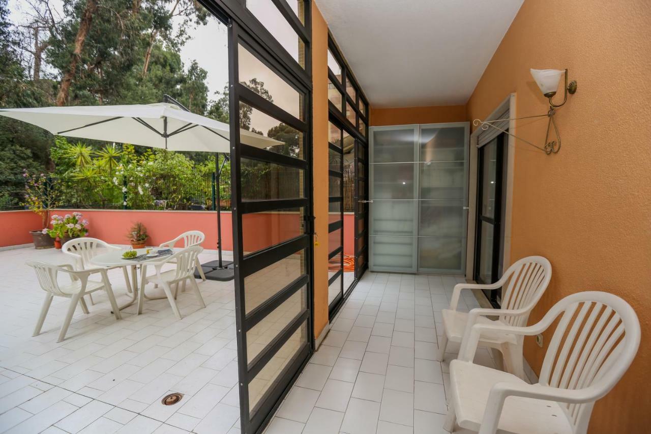 Like-home-t4-bright Benfica Apt-terrace * Lissabon